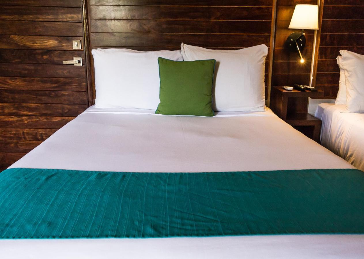 Aquastar Hotel & Apartments Махахуал Екстериор снимка