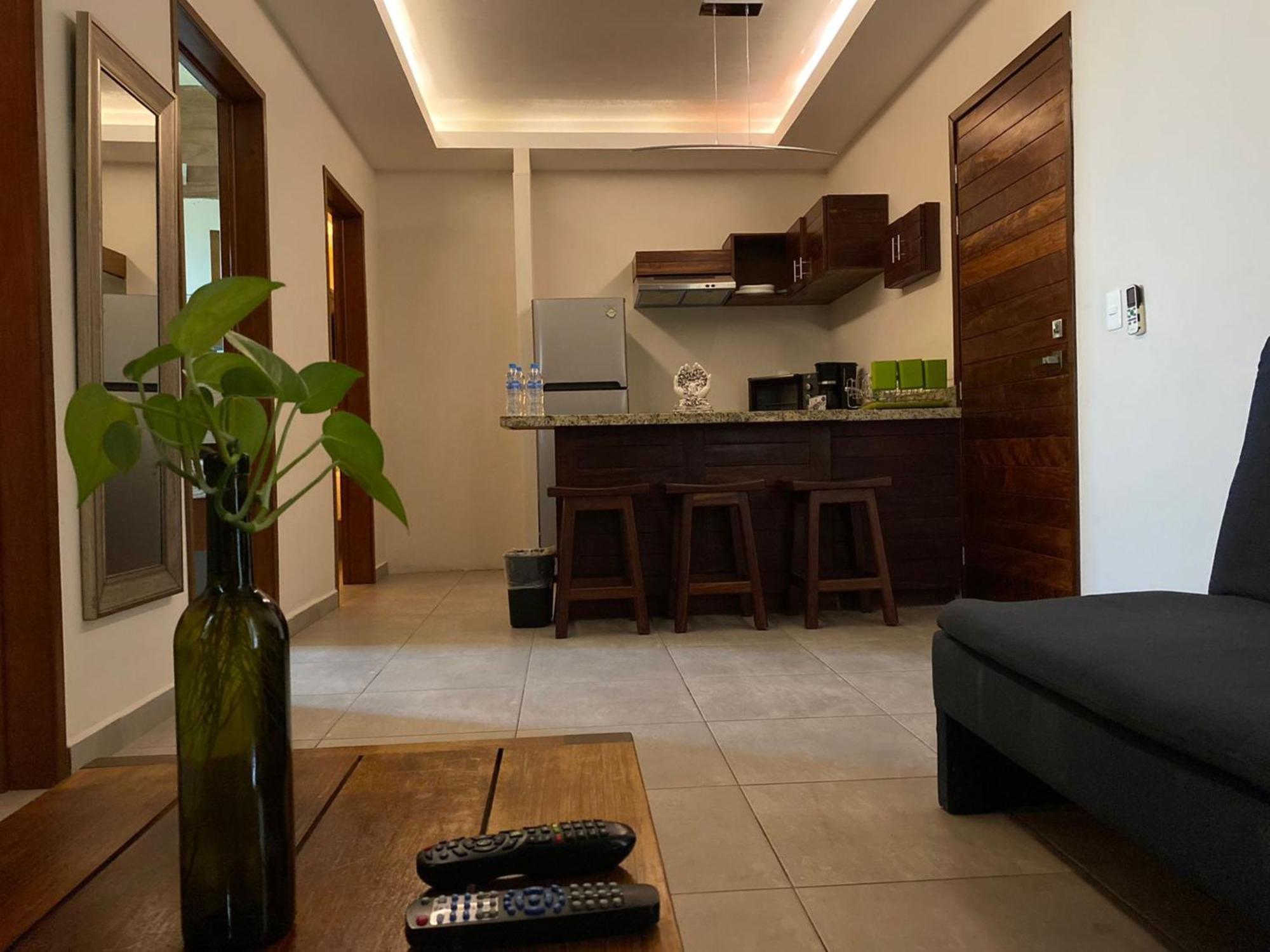 Aquastar Hotel & Apartments Махахуал Екстериор снимка